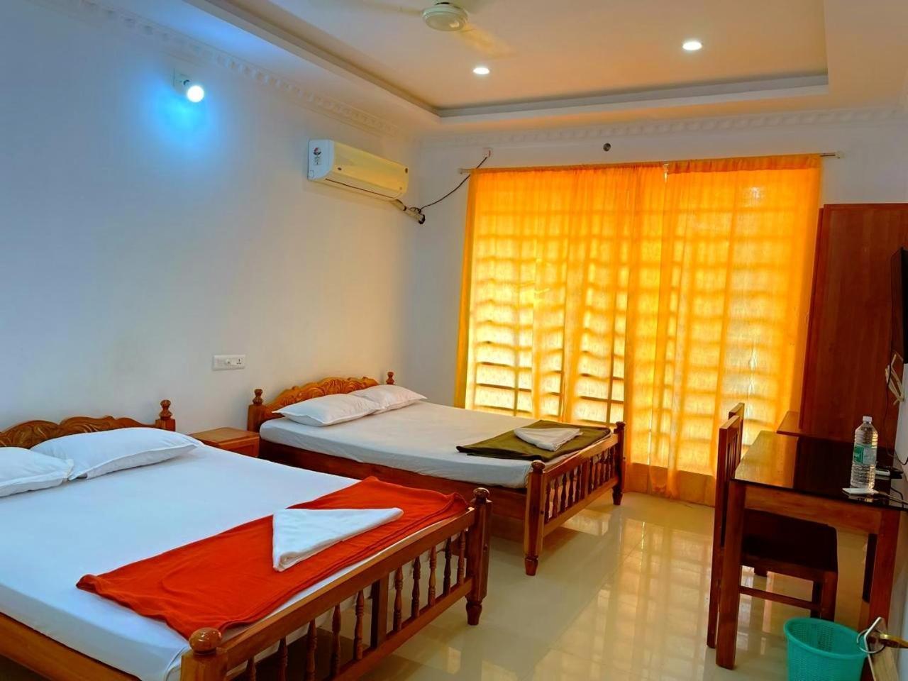 Somatheertham Resort Thiruvananthapuram Rum bild